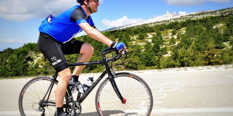Cycling is more than a sport it’s a rhythm, a mindset, and for many, a way of life. There’s a moment in every ride when everything clicks: your breathing steadies, your legs move instinctively, and the road ahead feels endless. This is the flow state and Le Col, a premium UK cycling brand, is built to help you reach it.