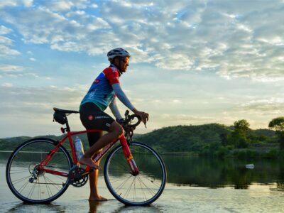 Cycling is more than just a sport—it’s a moment of connection between body, mind, and movement. At its best, every pedal stroke feels effortless, every breath controlled, and every mile purposeful. Le Col, a premium cycling apparel brand, captures this experience through performance-driven clothing designed for serious riders.